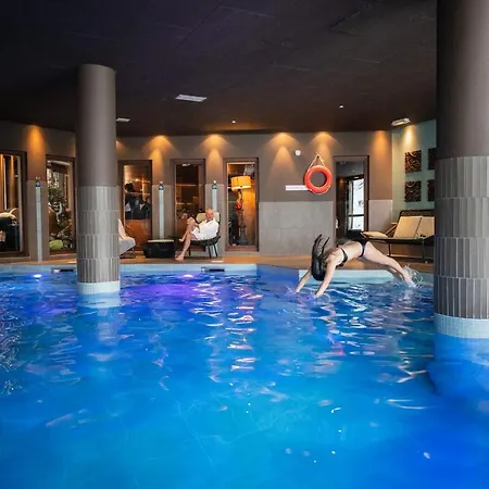 Hotel Le Hameau Du Kashmir Val Thorens