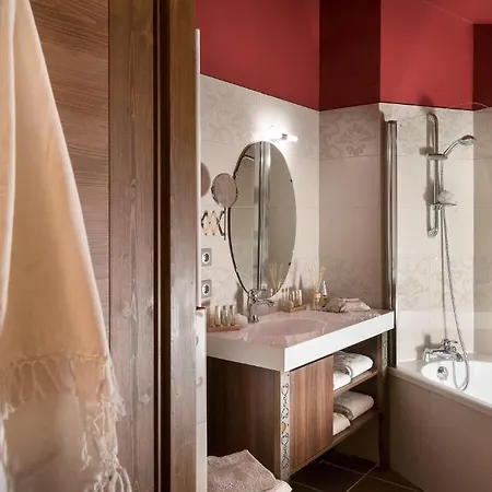 Le Hameau Du Kashmir Hotel
