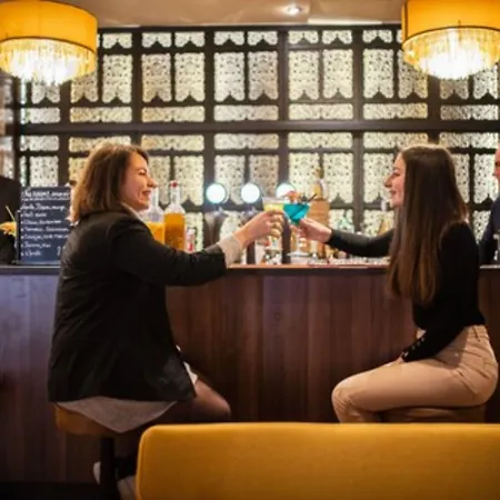 Le Hameau Du Kashmir ואל טורנס